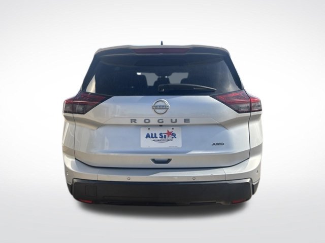 Used 2024 Nissan Rogue S AWD/4WD image 8