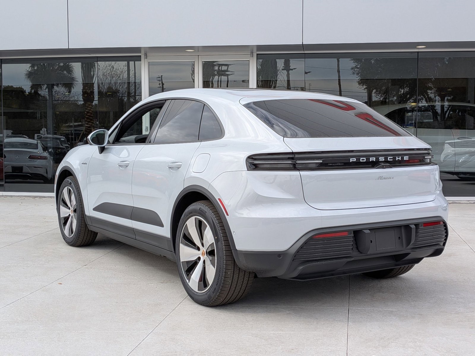 New 2026 Porsche Macan Electric RWD image 3