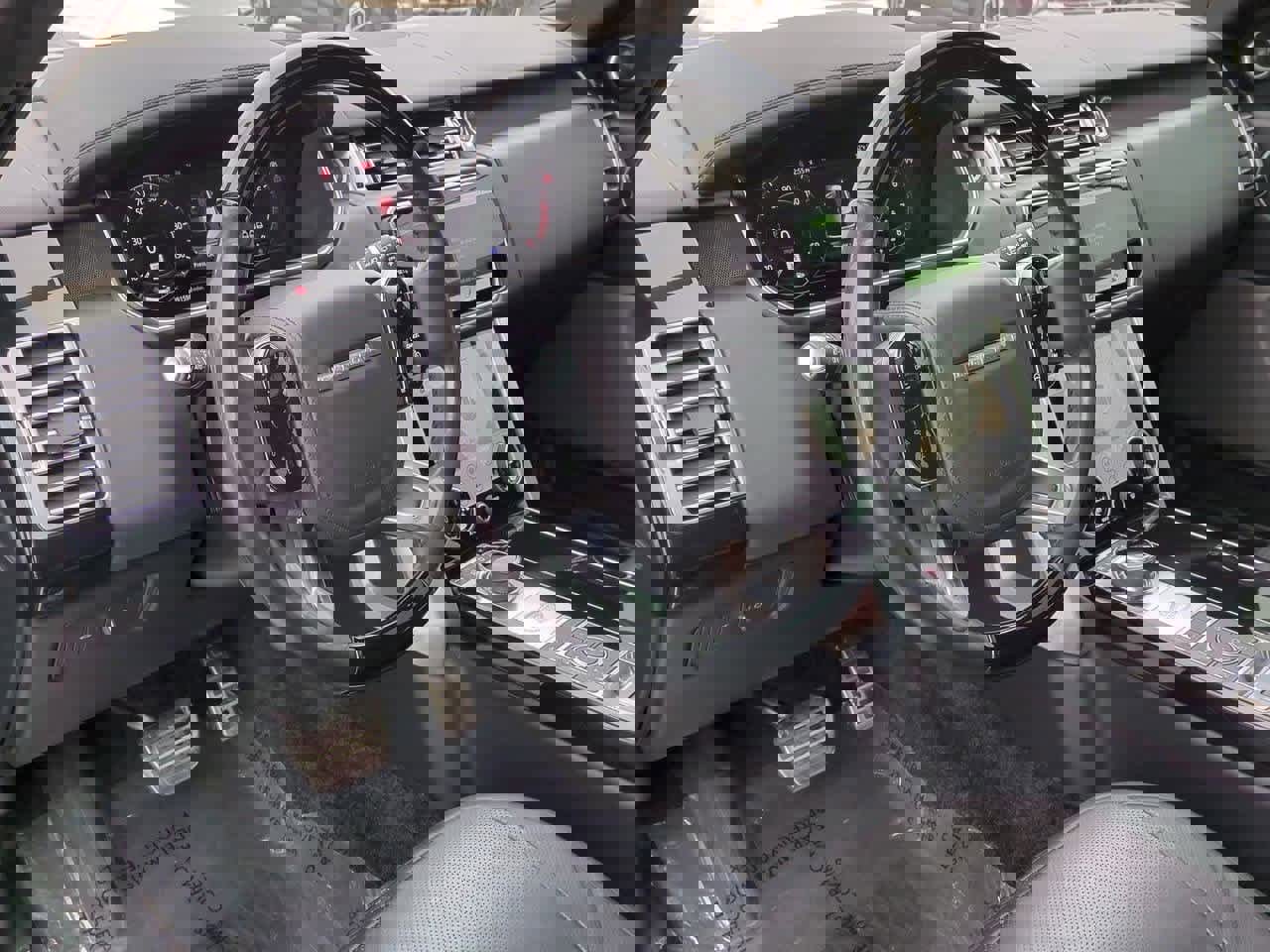 Used 2021 Land Rover Range Rover Westminster Edition image 2