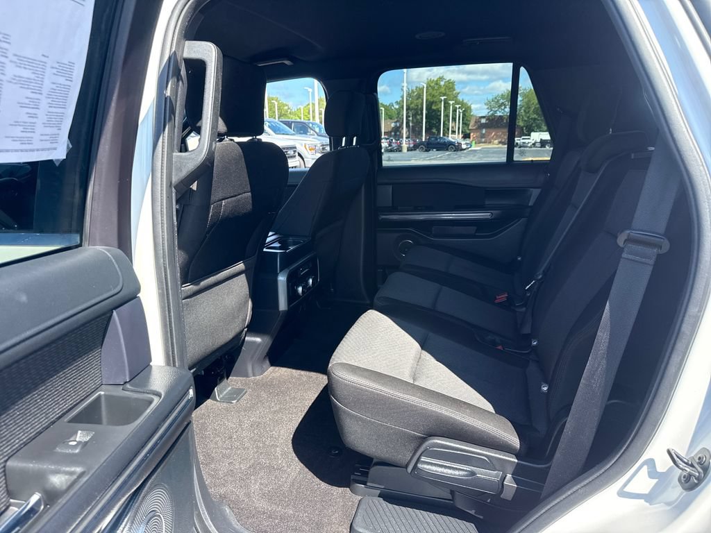 Used 2020 Ford Expedition XLT w/ Cargo Package AWD/4WD image 17