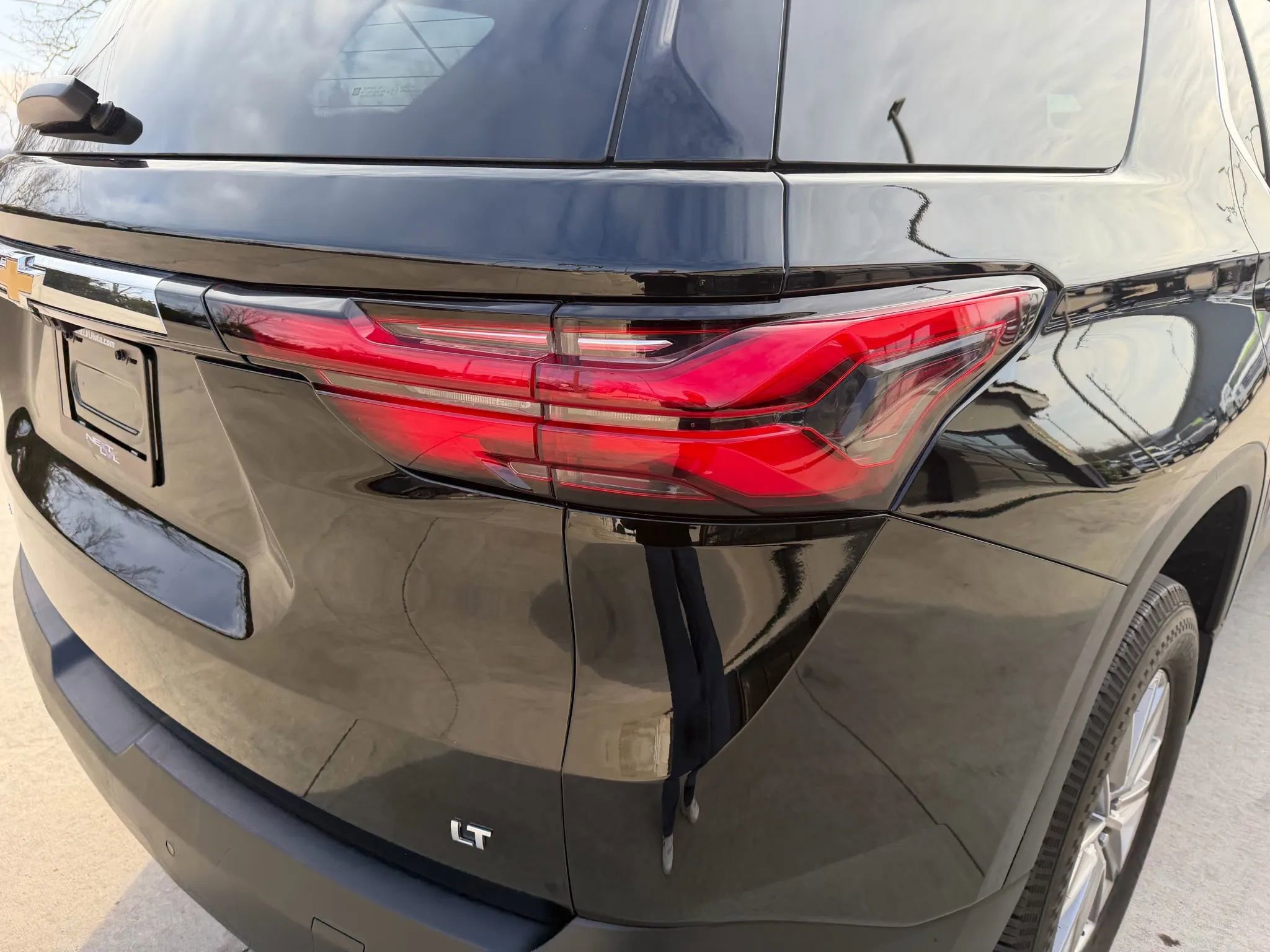 Used 2022 Chevrolet Traverse LT image 62