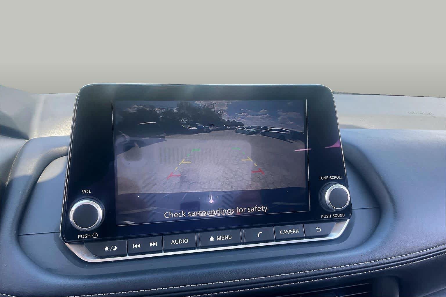 Used 2025 Nissan Rogue SV FWD image 26