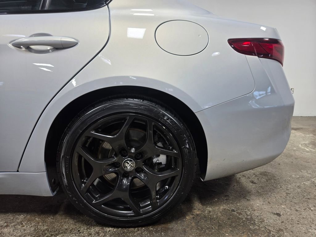 Used 2021 Alfa Romeo Giulia Sprint w/ Nero Edizione image 58