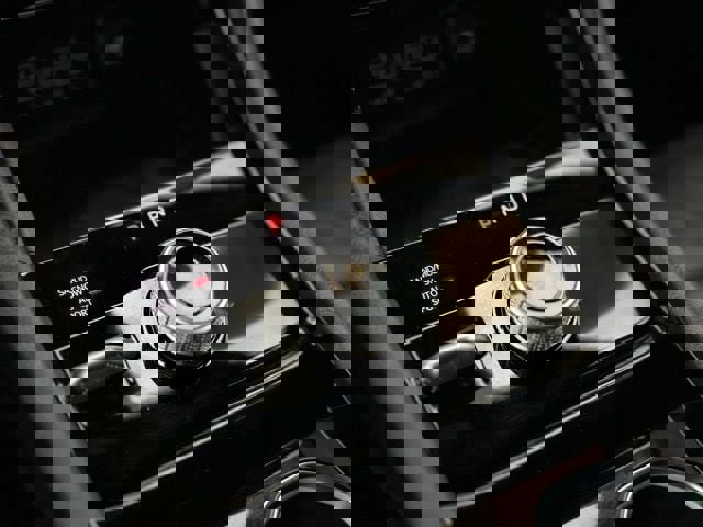 Used 2023 Jeep Grand Cherokee L Limited w/ Luxury Tech Group II image 12