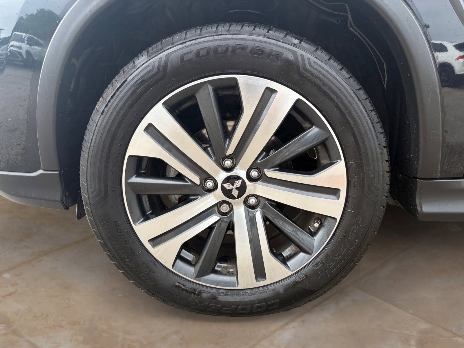 Used 2020 Mitsubishi Outlander Sport ES FWD image 25