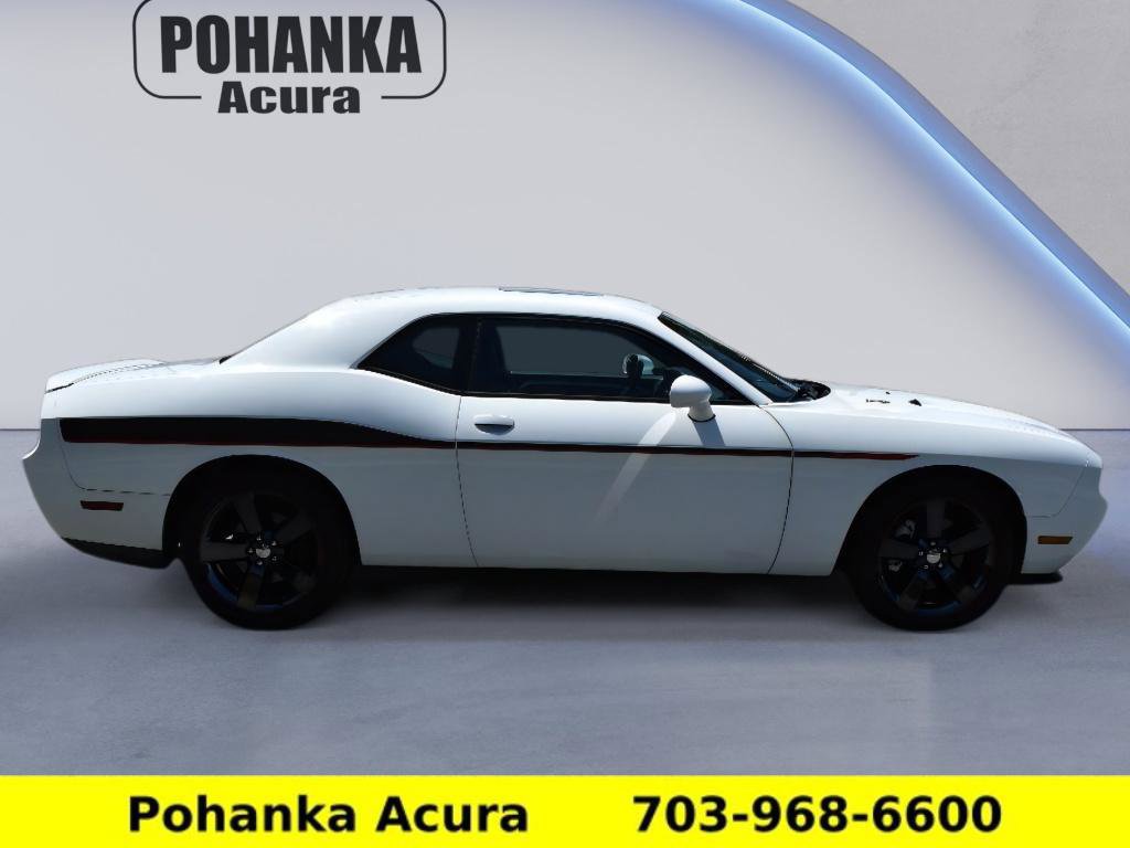 Used 2014 Dodge Challenger R/T Plus RWD image 8