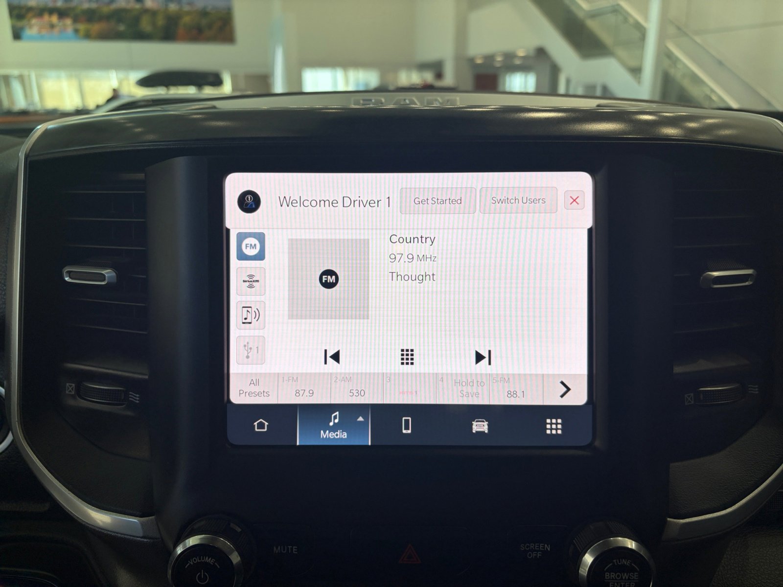 Used 2024 RAM 2500 Big Horn AWD/4WD image 17