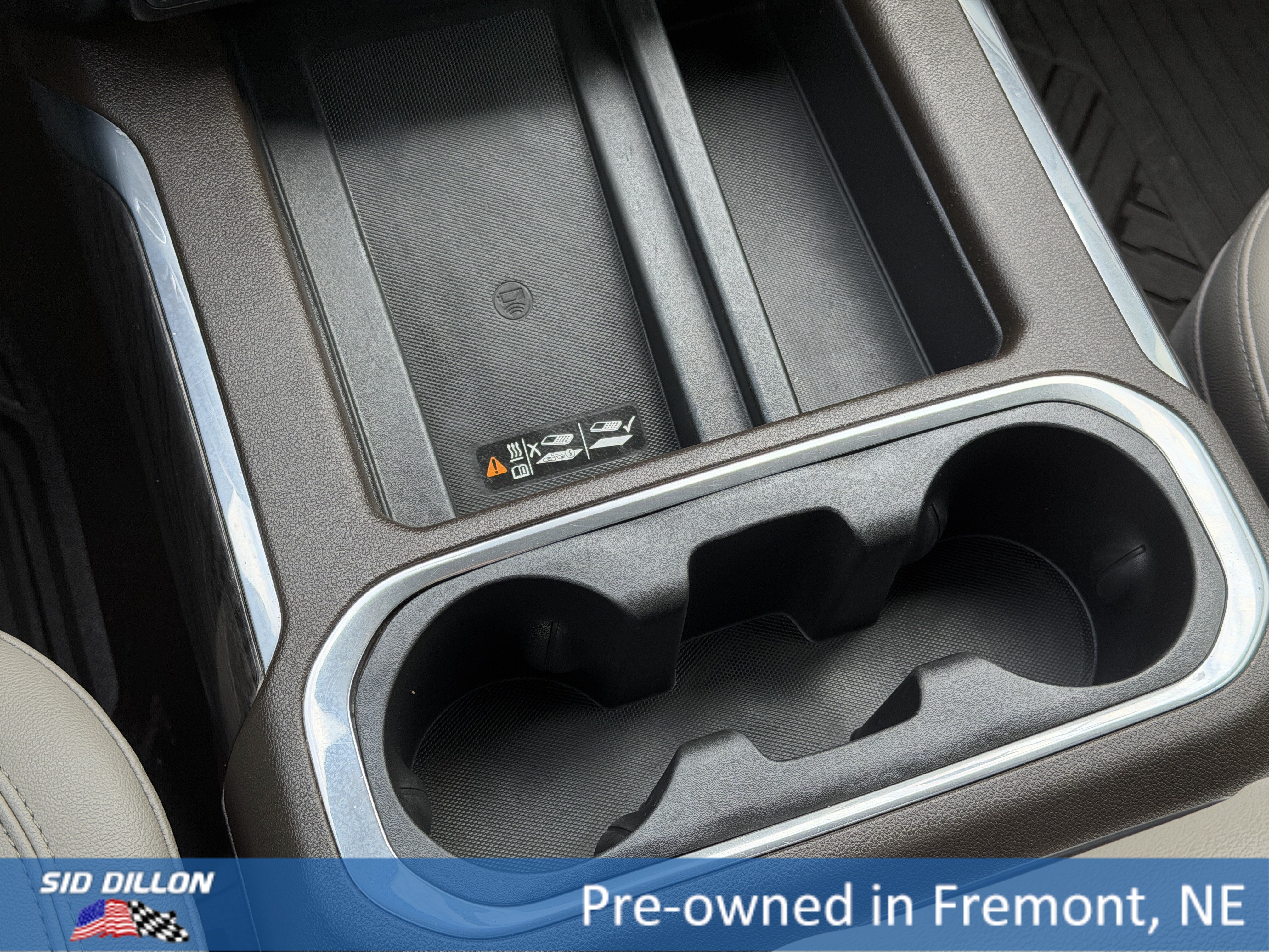 Used 2021 Chevrolet Silverado 1500 LTZ w/ LTZ Premium Package AWD/4WD image 13