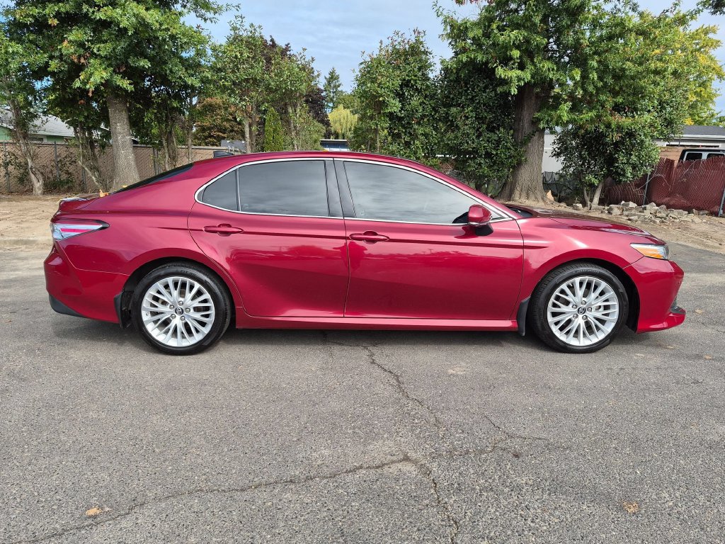 Used 2018 Toyota Camry XLE w/ Driver Assist Package FWD image 8