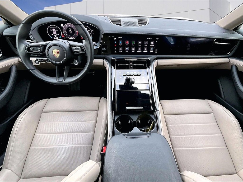 Used 2025 Porsche Panamera 4 image 14