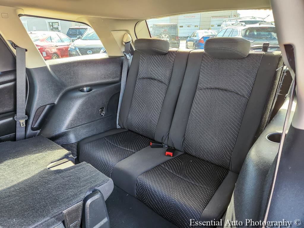 Used 2018 Dodge Journey SXT w/ Blacktop Package FWD image 11