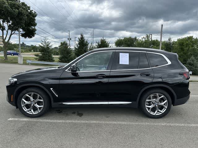 Used 2022 BMW X3 xDrive30i w/ Convenience Package AWD/4WD image 2