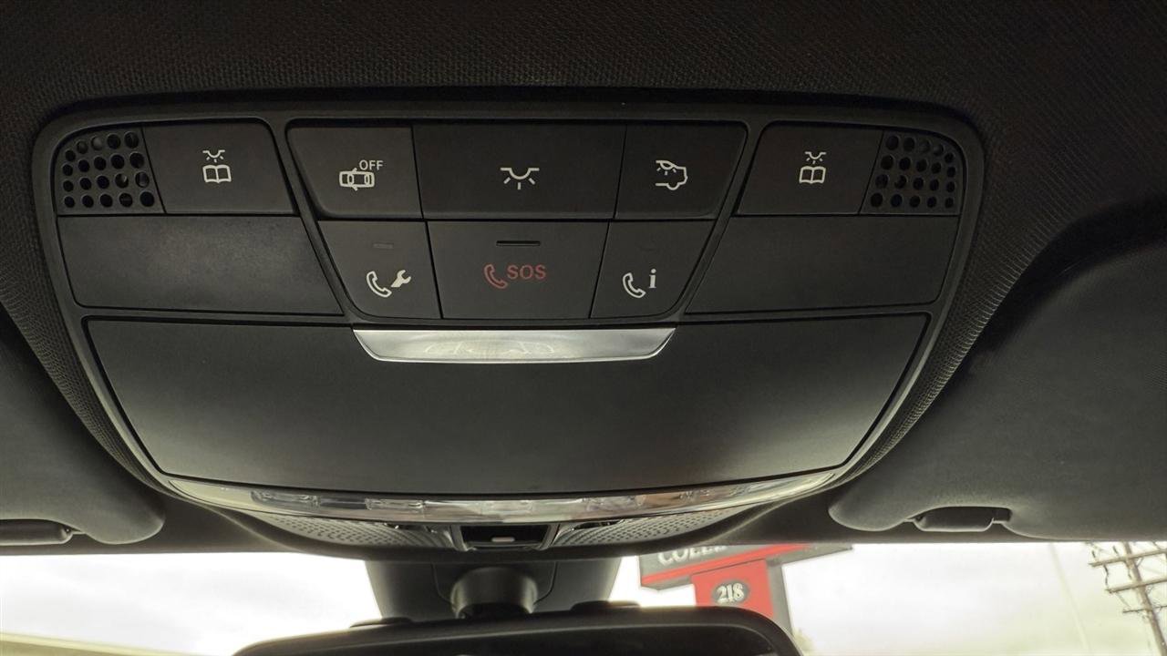 Used 2018 Mercedes-Benz C 300 Sedan image 52