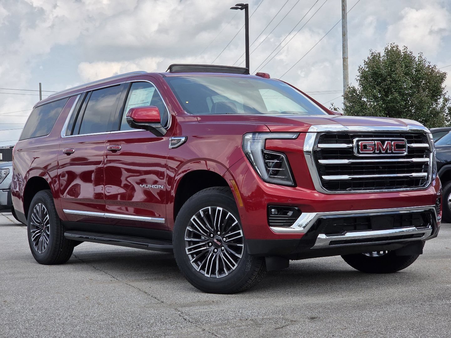 New 2026 GMC Yukon XL Elevation w/ Technology Package AWD/4WD image 3