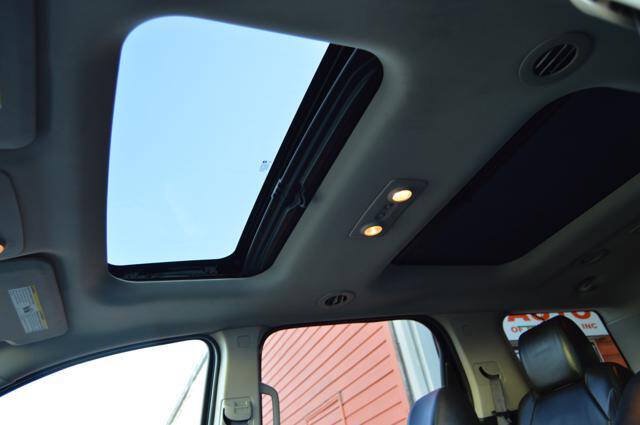 Used 2012 GMC Acadia SLT FWD image 29