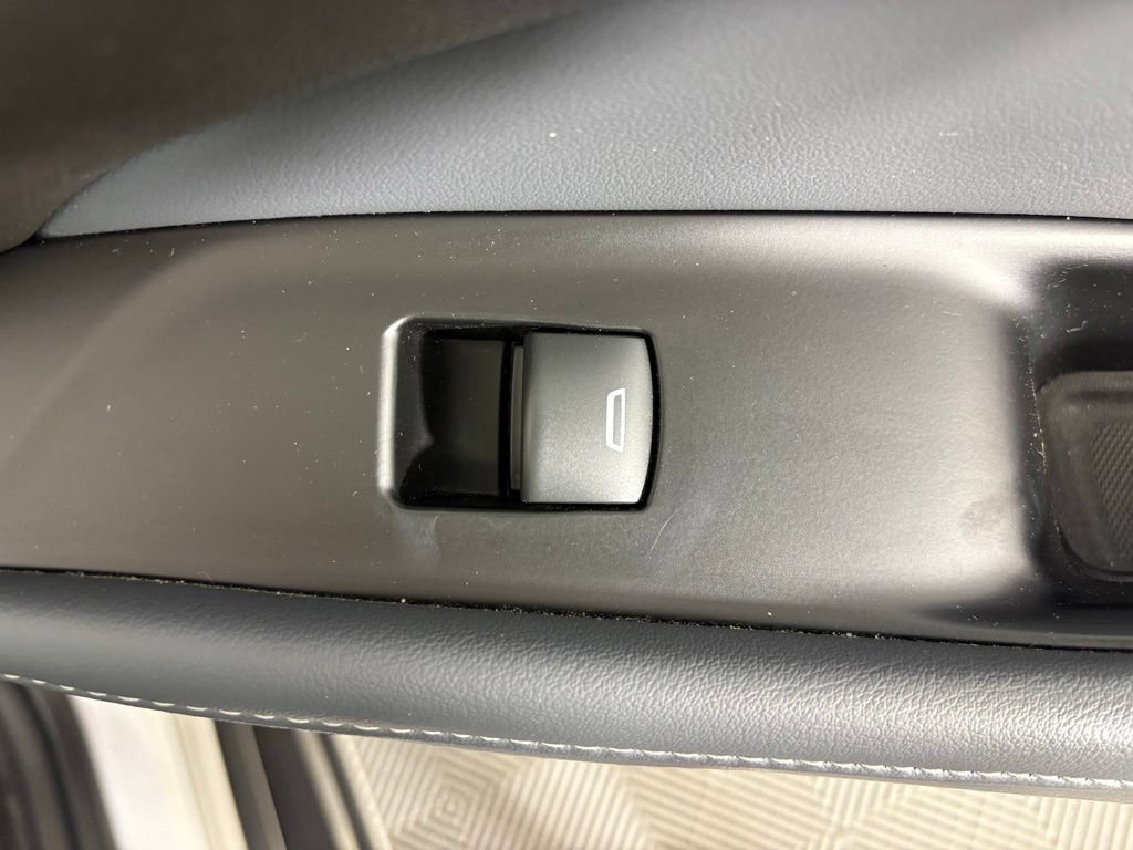 Used 2022 Buick Enclave Premium FWD image 43