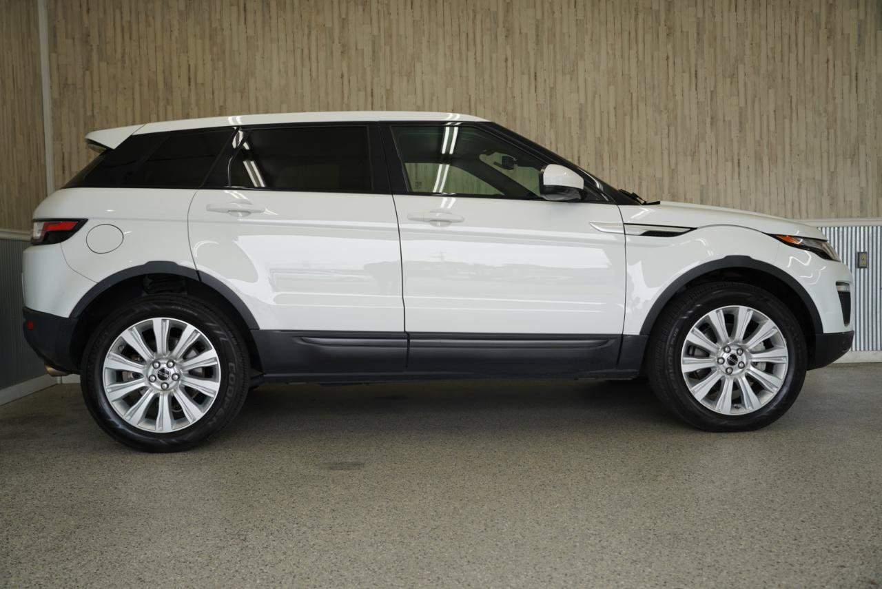 Used 2017 Land Rover Range Rover Evoque SE AWD/4WD image 6