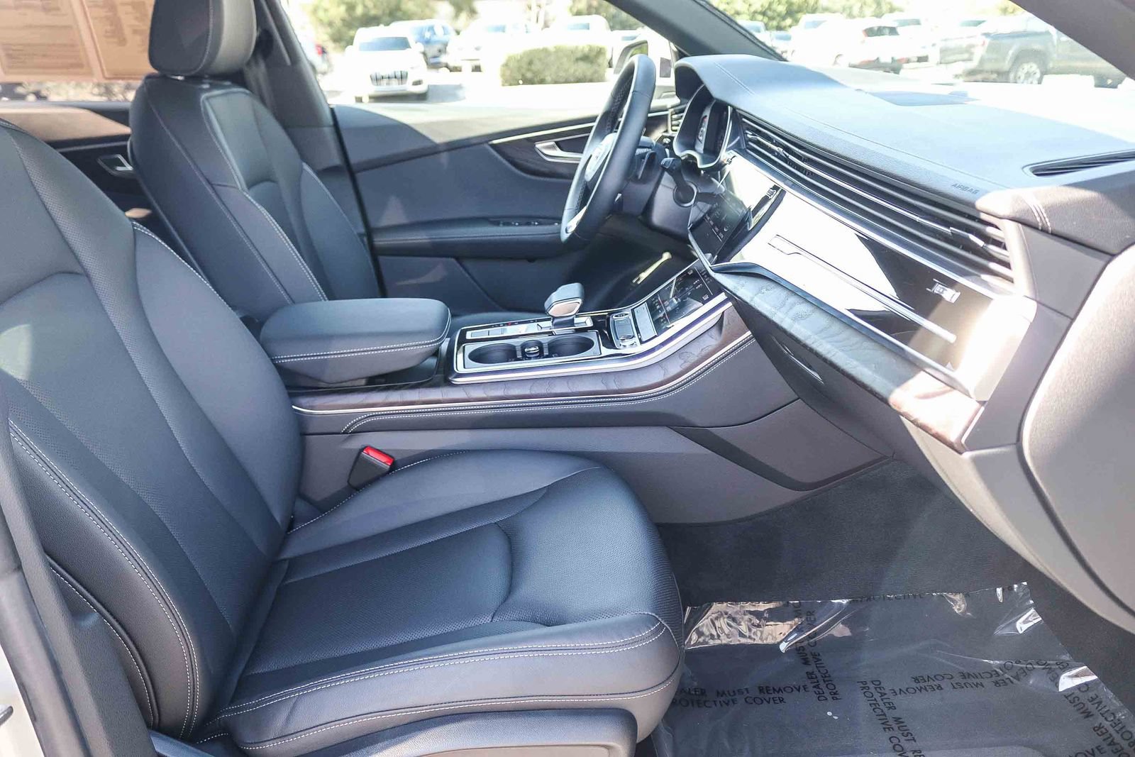 Used 2023 Audi Q8 Premium Plus AWD/4WD image 16