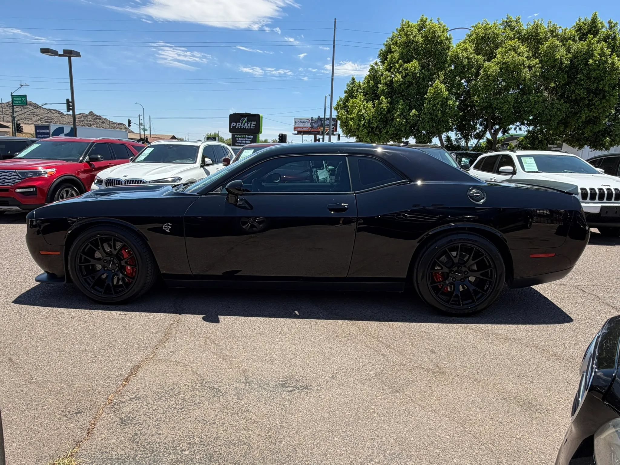 Used 2015 Dodge Challenger SRT Hellcat RWD image 8