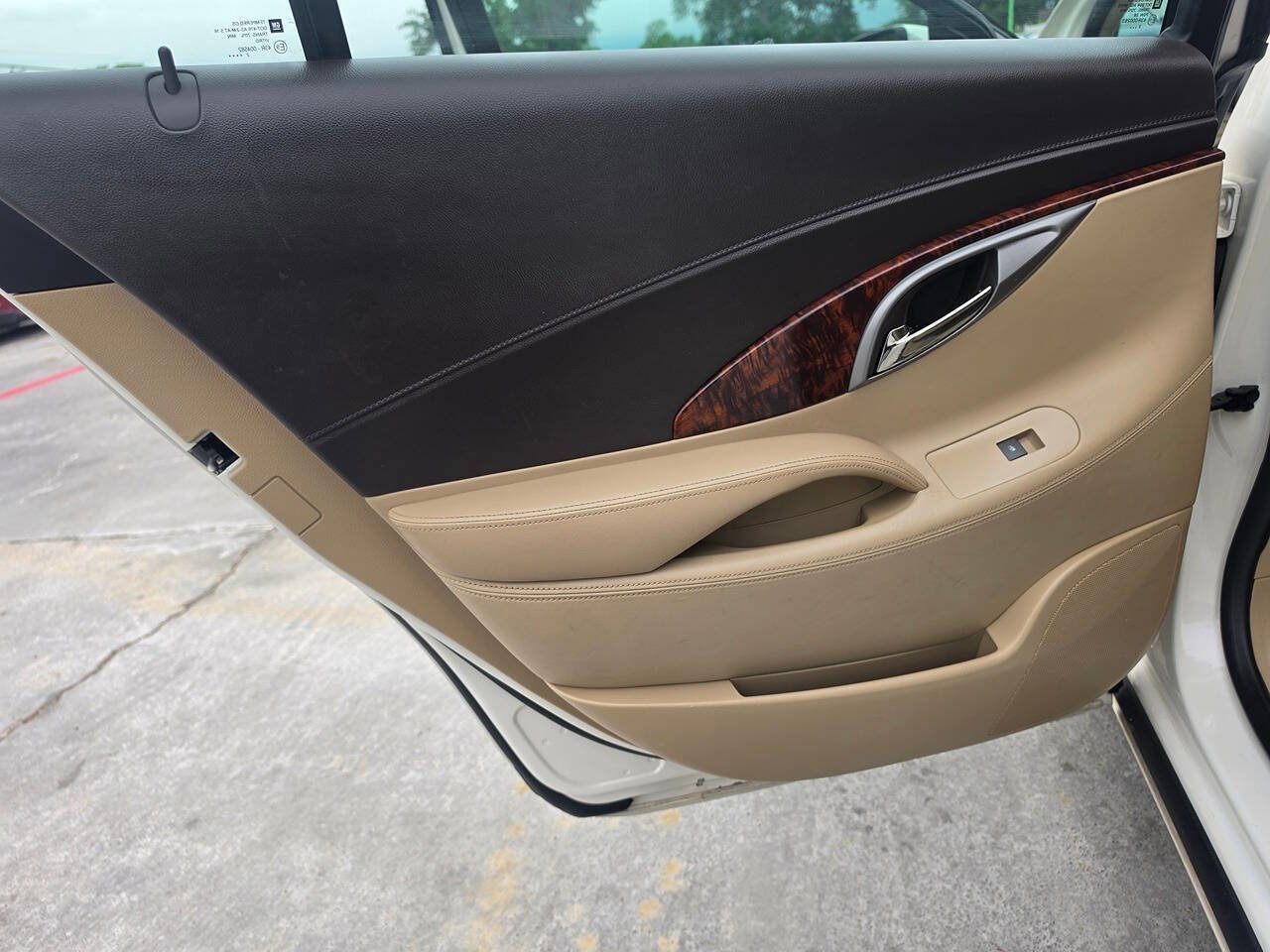 Used 2013 Buick LaCrosse Touring FWD image 16