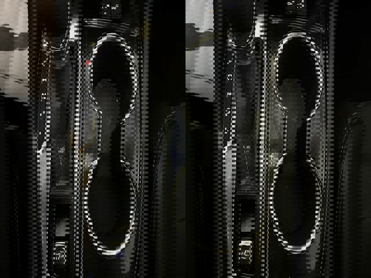 Used 2023 Chevrolet Equinox Premier image 22