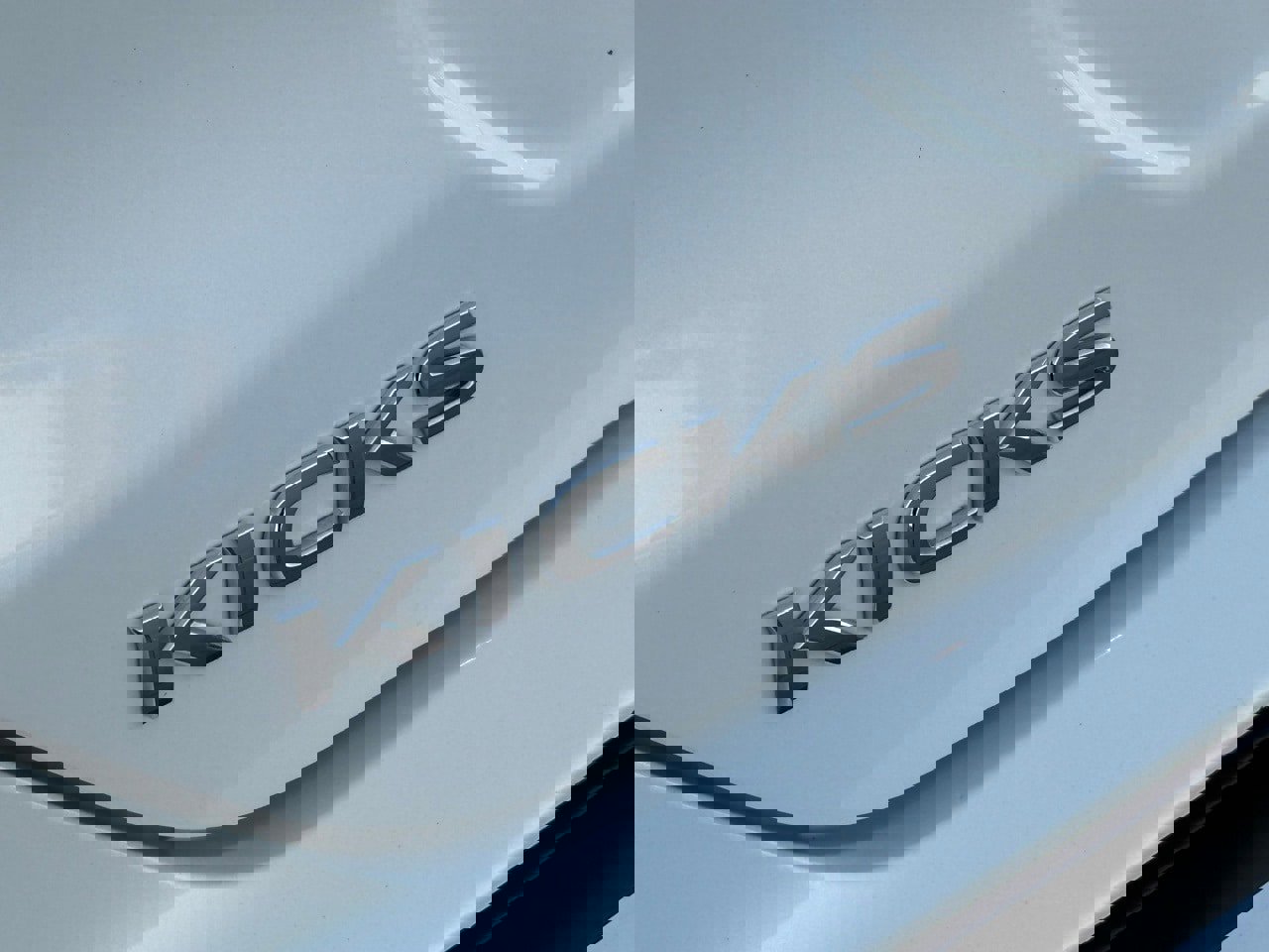 Certified 2023 Nissan Kicks SR w/ Exterior Package image 10