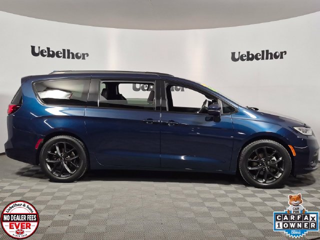 Used 2021 Chrysler Pacifica Touring w/ S Appearance Package FWD image 8