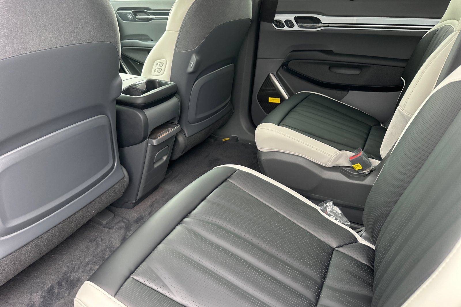 New 2026 Kia EV9 GT-Line AWD/4WD image 13