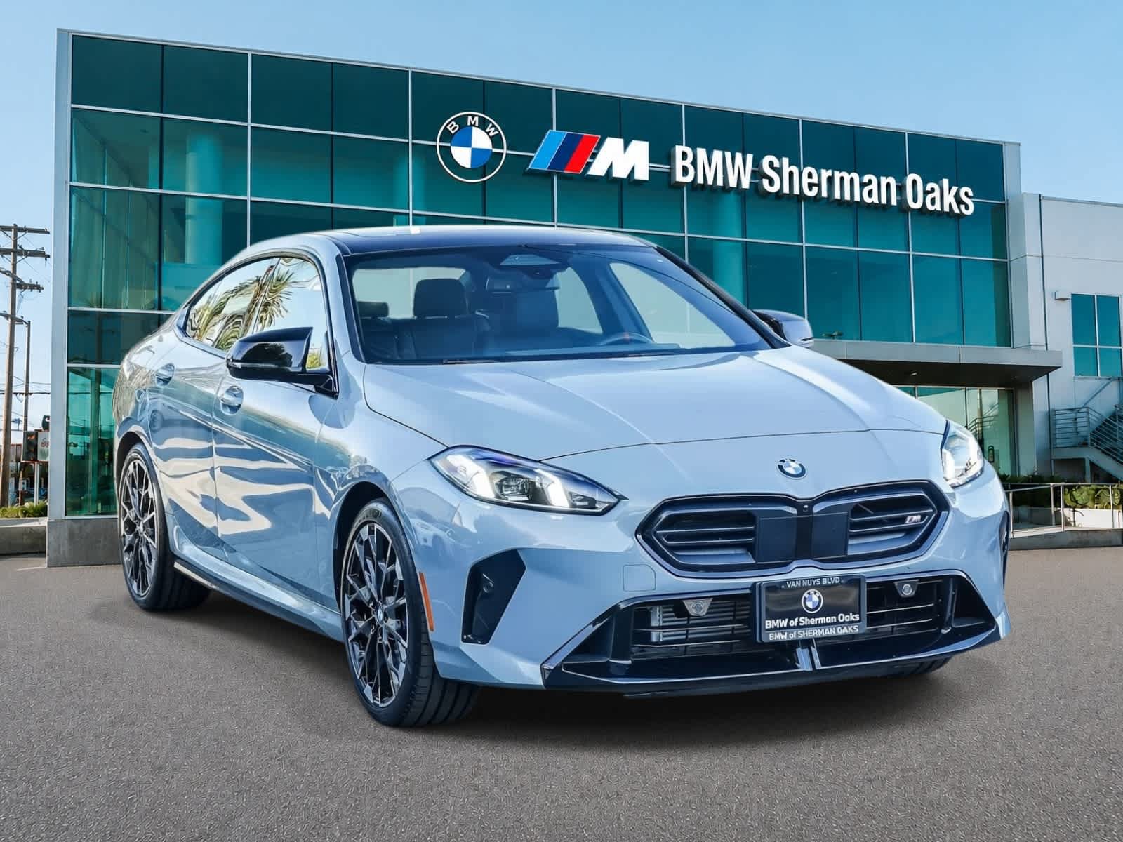 Used 2026 BMW M235i xDrive w/ Premium Package AWD/4WD image 3