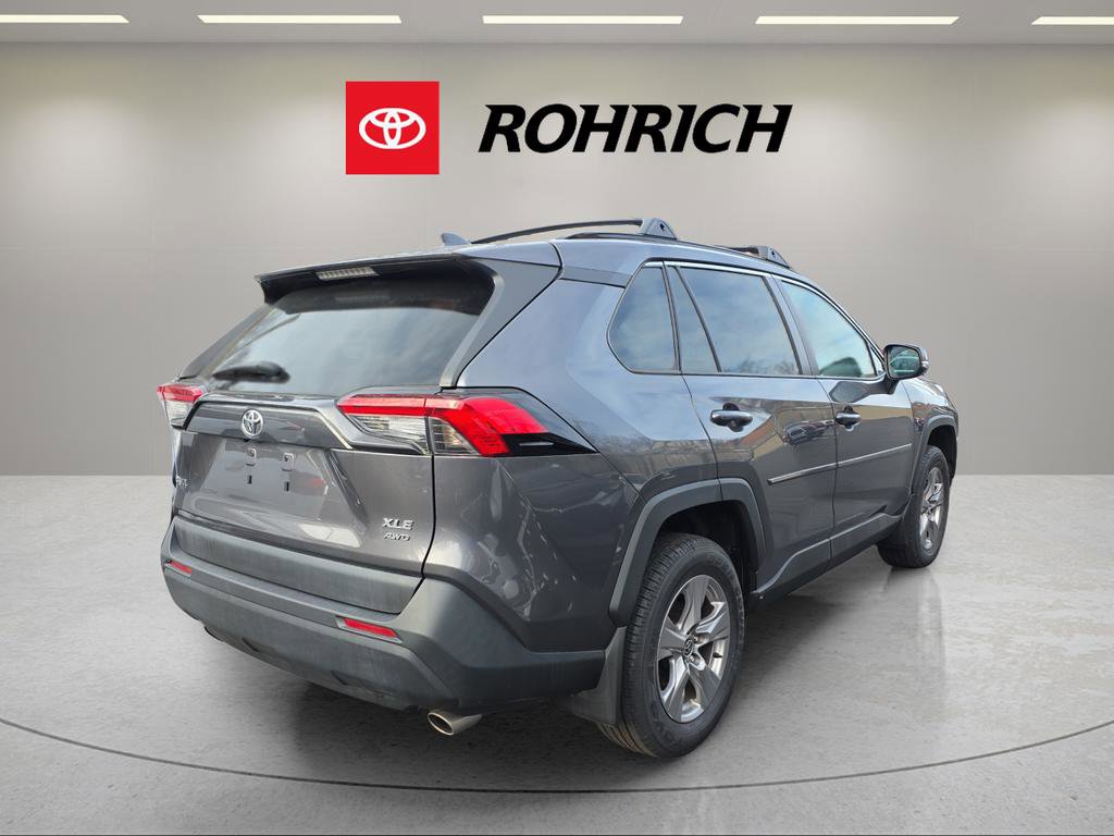 Used 2022 Toyota RAV4 XLE image 5