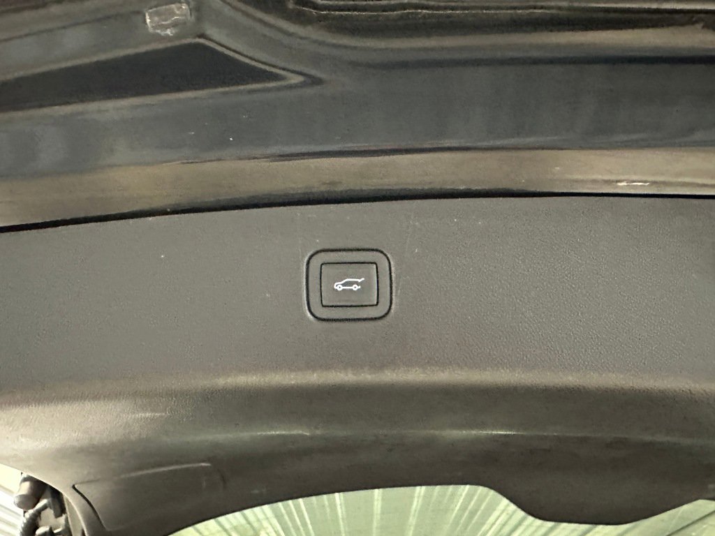 Certified 2024 Chevrolet Blazer LT w/ Convenience Package image 24