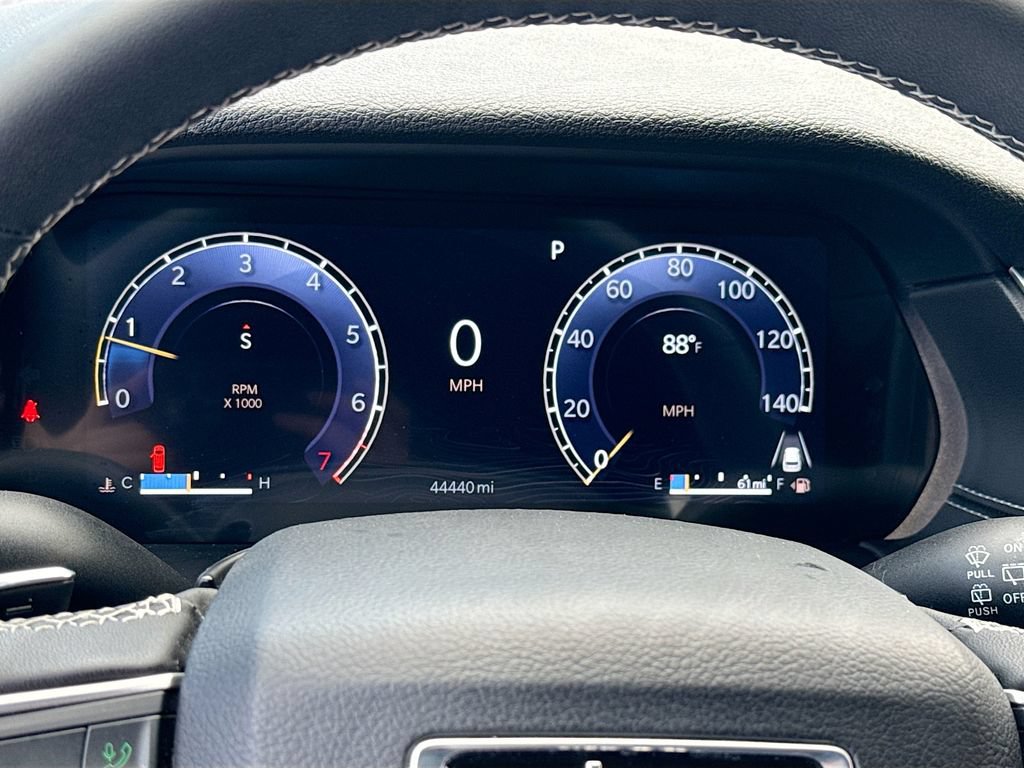 Used 2024 Jeep Grand Cherokee Altitude RWD image 13