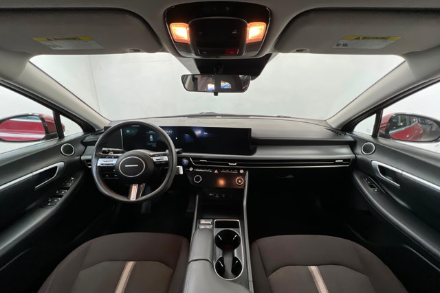 Used 2024 Hyundai Sonata SEL FWD image 9