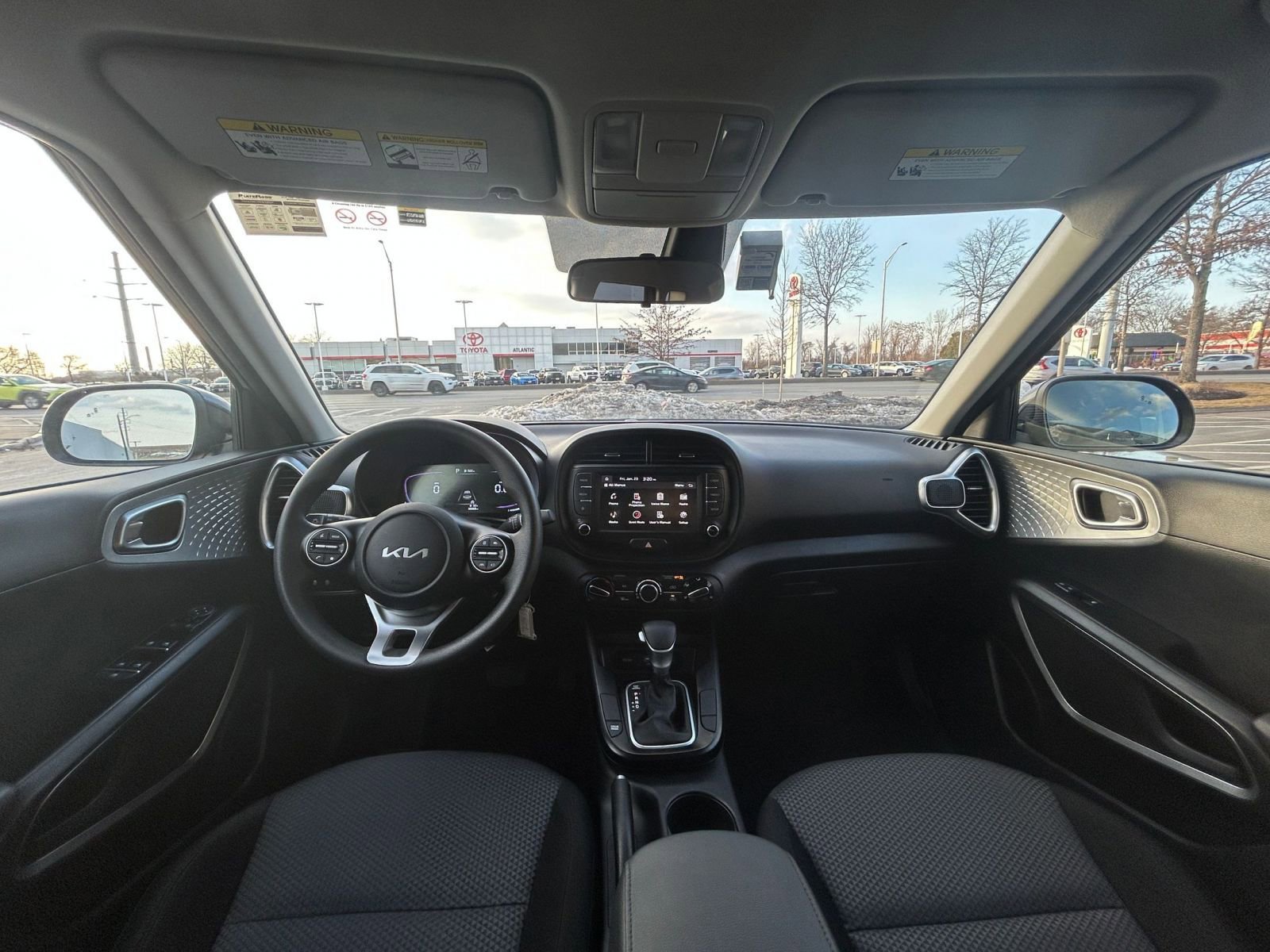 Used 2025 Kia Soul LX w/ LX Technology Package image 33