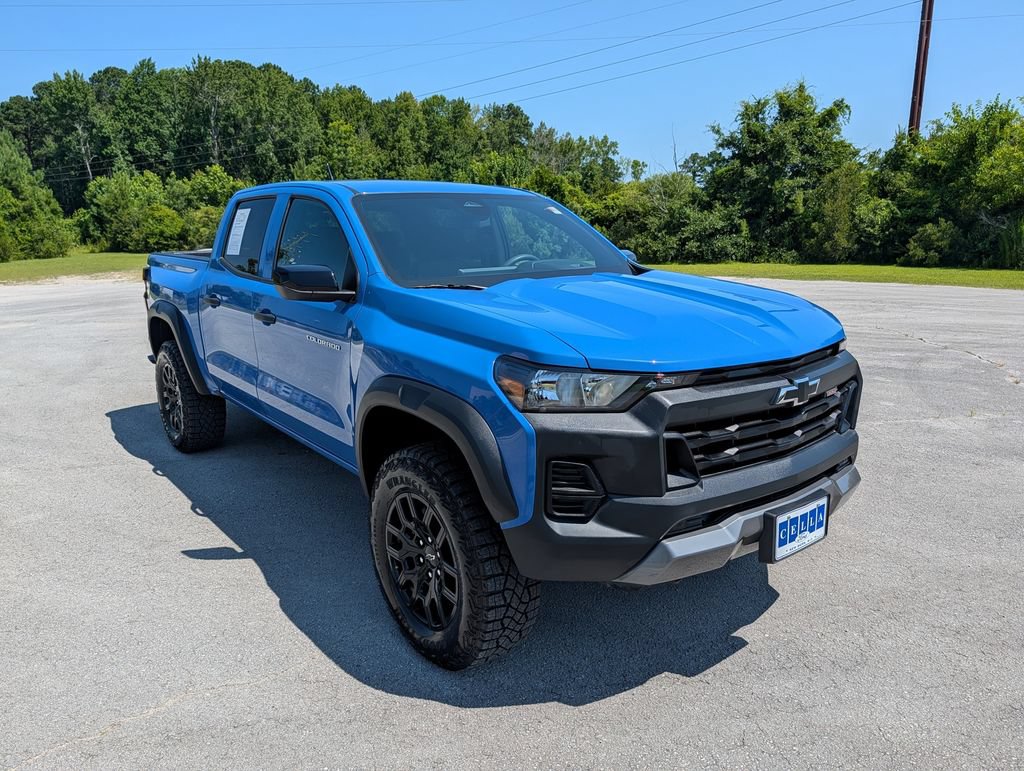 Used 2026 Chevrolet Colorado Trail Boss AWD/4WD image 2