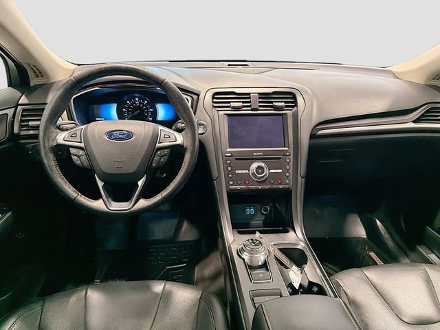 Used 2019 Ford Fusion Energi Titanium FWD image 21