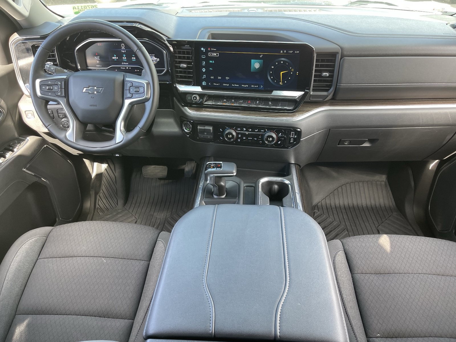 Used 2025 Chevrolet Silverado 1500 LT Trail Boss w/ Protection Package AWD/4WD image 16