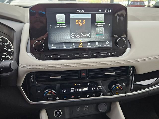 Used 2023 Nissan Rogue SL w/ SL Premium Package image 16