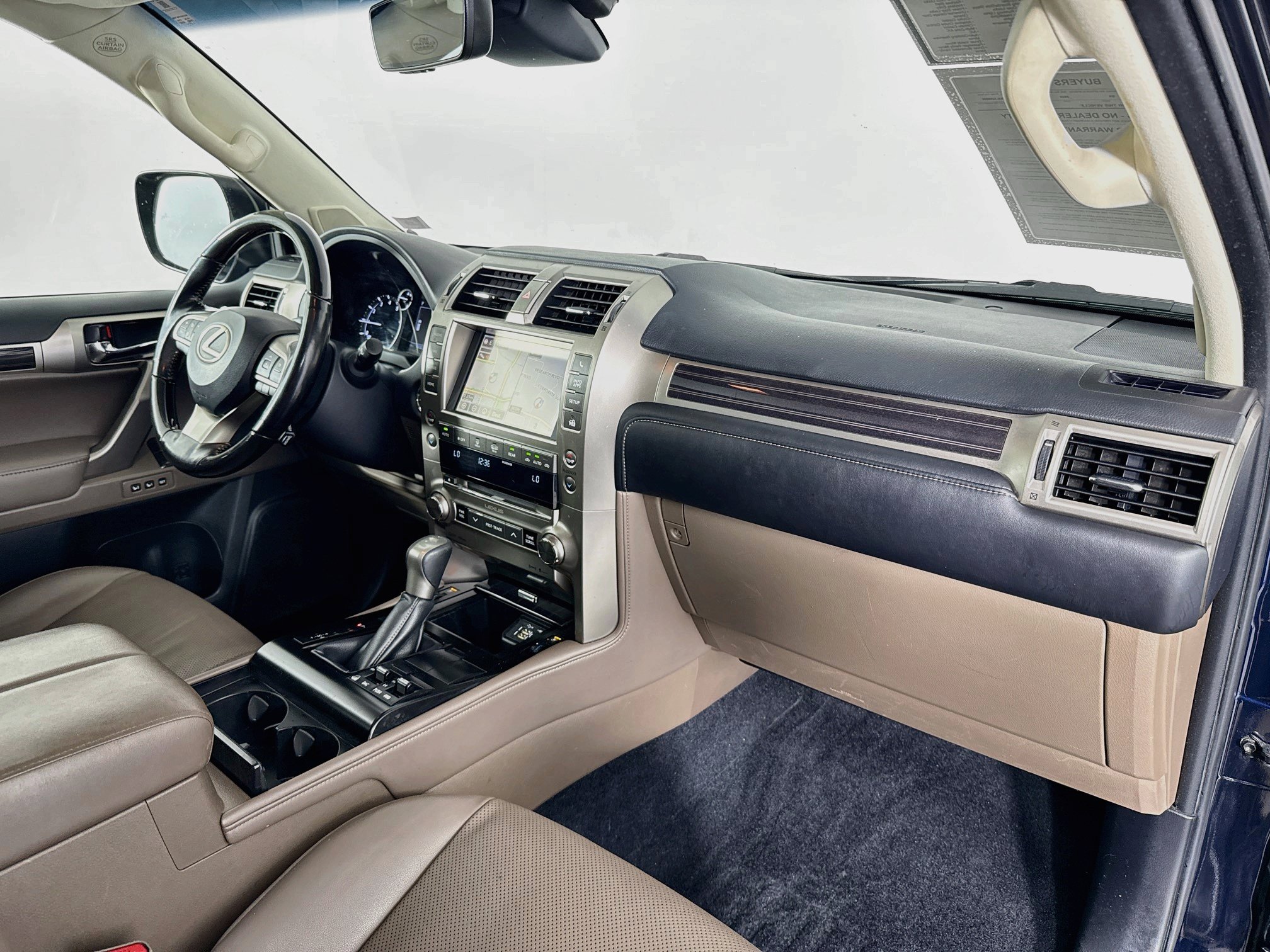 Used 2020 Lexus GX 460 Premium w/ Premium Package AWD/4WD image 28