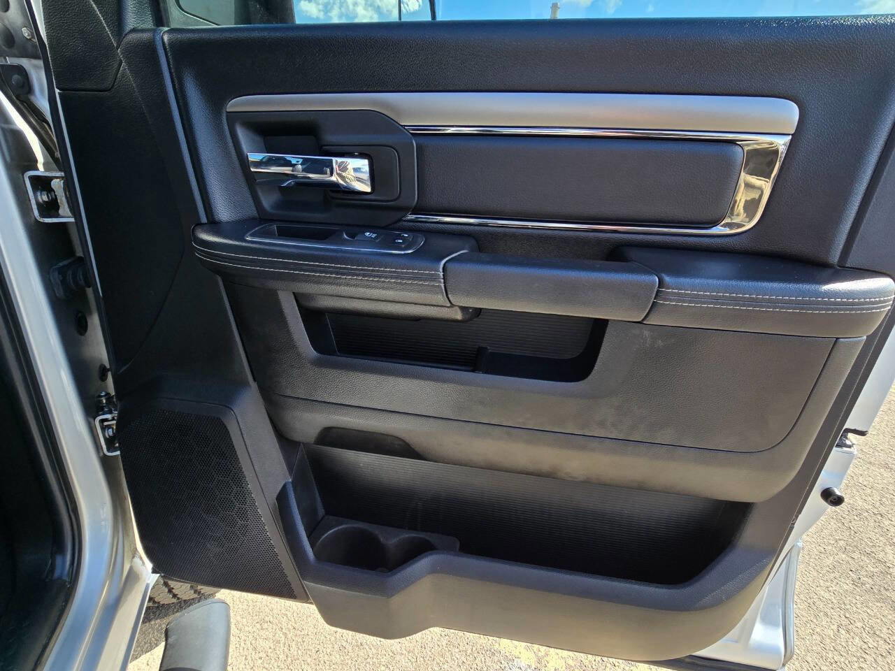 Used 2018 RAM 2500 Big Horn w/ Sport Appearance Group image 20