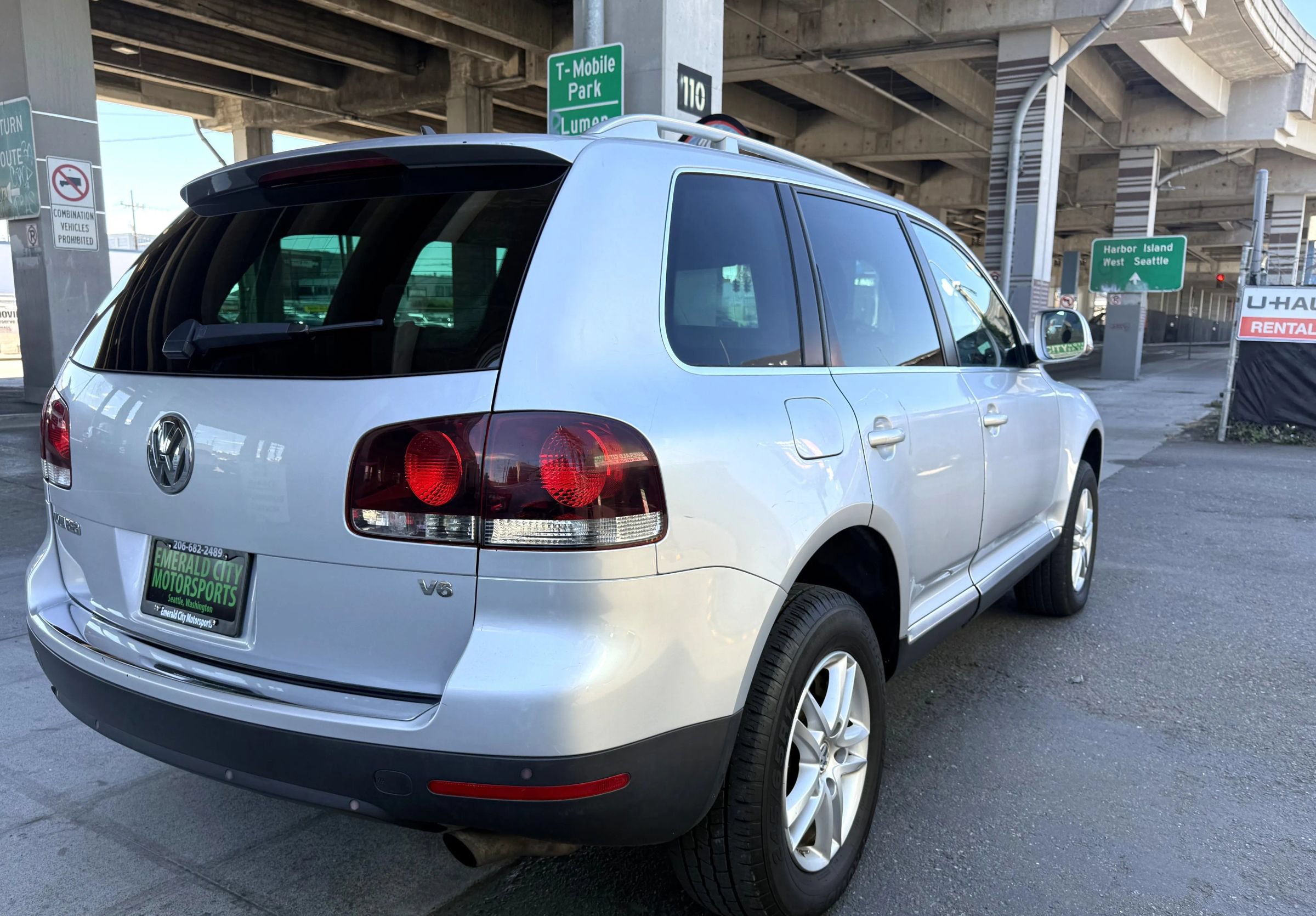 Used 2008 Volkswagen Touareg V6 AWD/4WD image 4