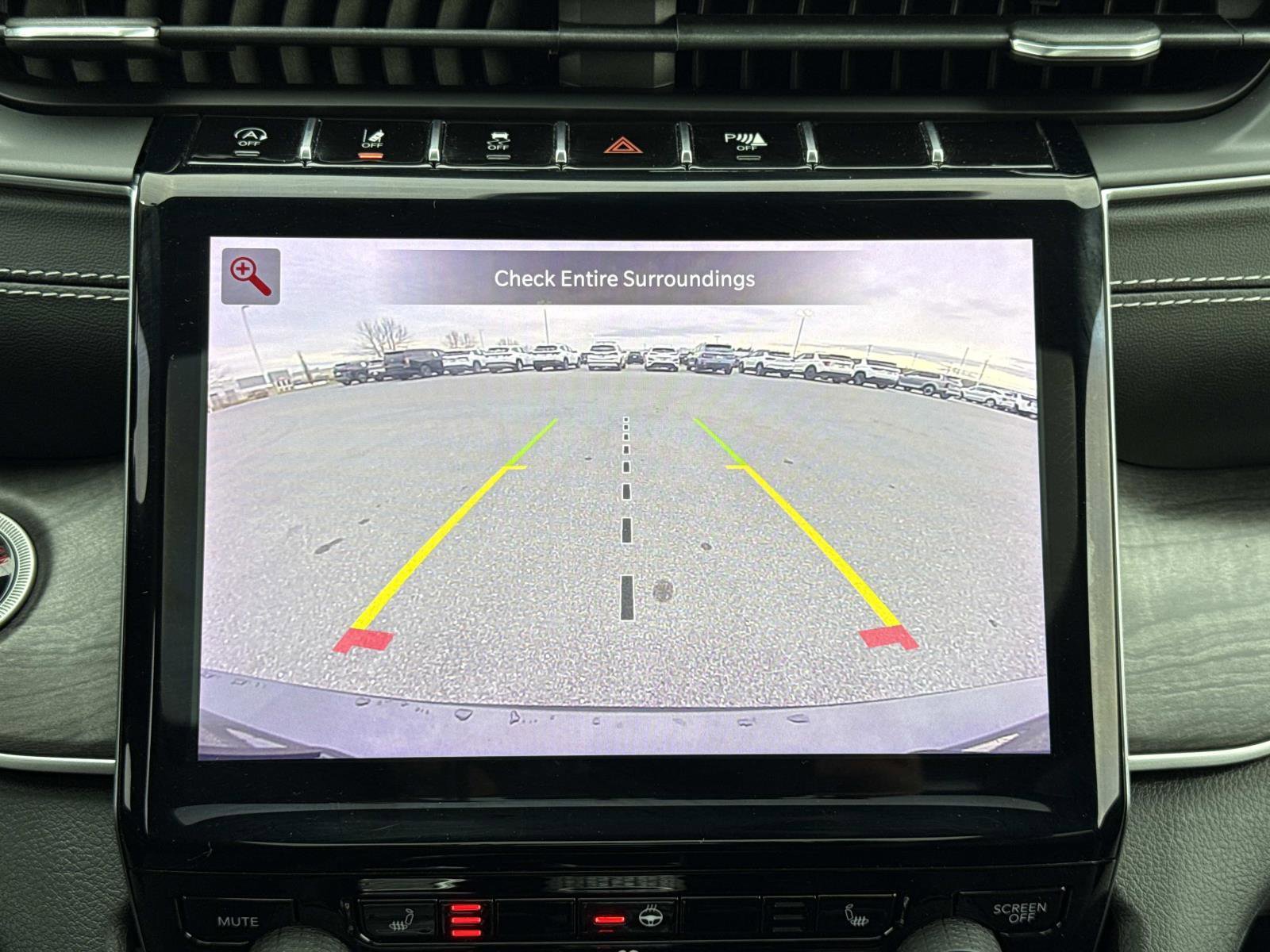 Used 2022 Jeep Grand Cherokee L Limited image 5