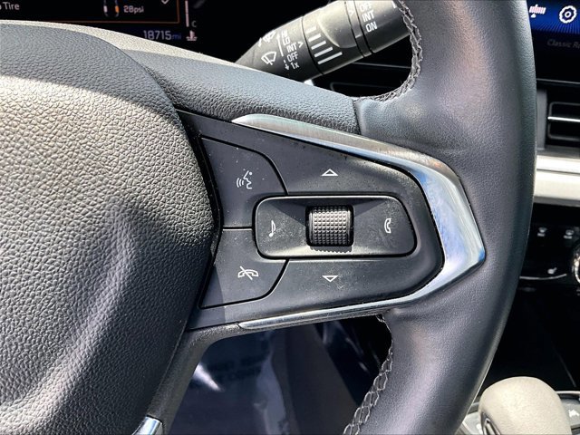 Used 2024 Chevrolet Trax LT w/ Driver Confidence Package FWD image 20