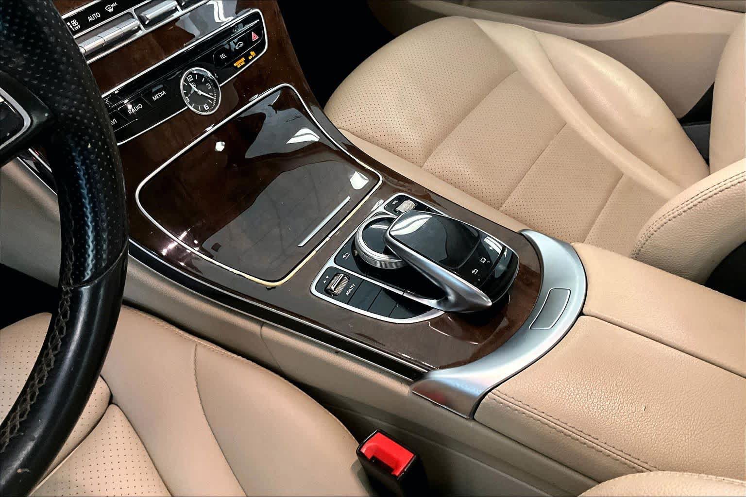 Used 2015 Mercedes-Benz C 300 4MATIC Sedan image 16
