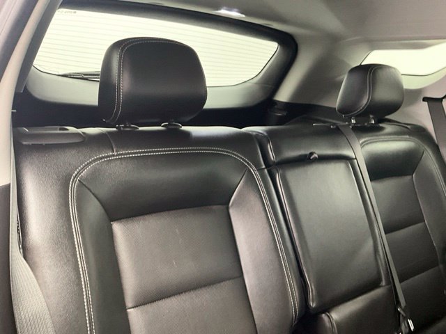 Used 2024 GMC Terrain SLT AWD/4WD image 16