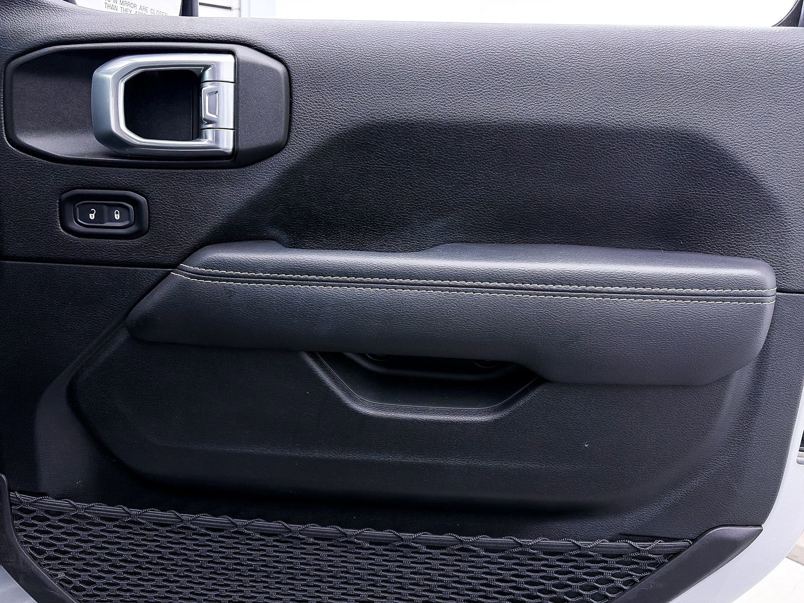 Used 2022 Jeep Wrangler Unlimited Sahara w/ Cold Weather Group image 36