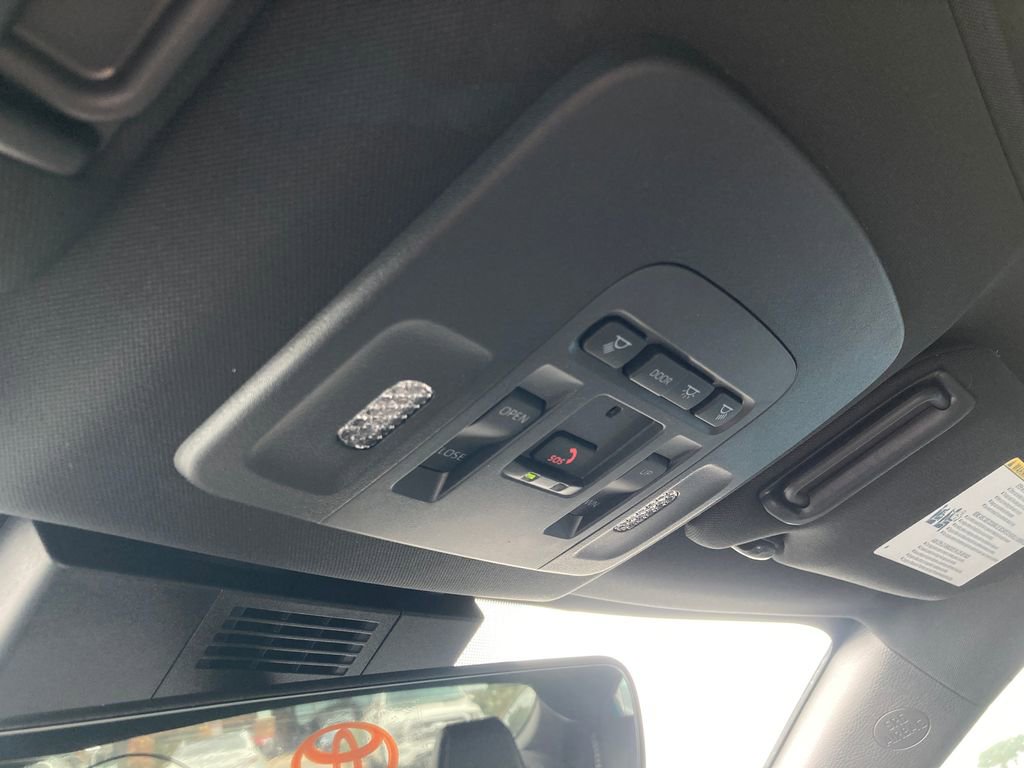 New 2026 Toyota Camry SE FWD image 28