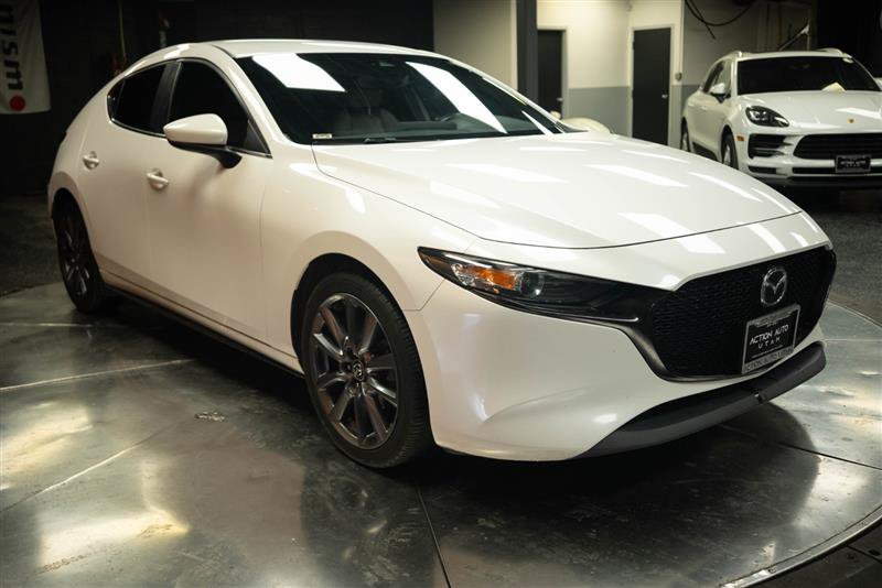 Used 2020 MAZDA MAZDA3 Hatchback w/ Preferred Package FWD image 5