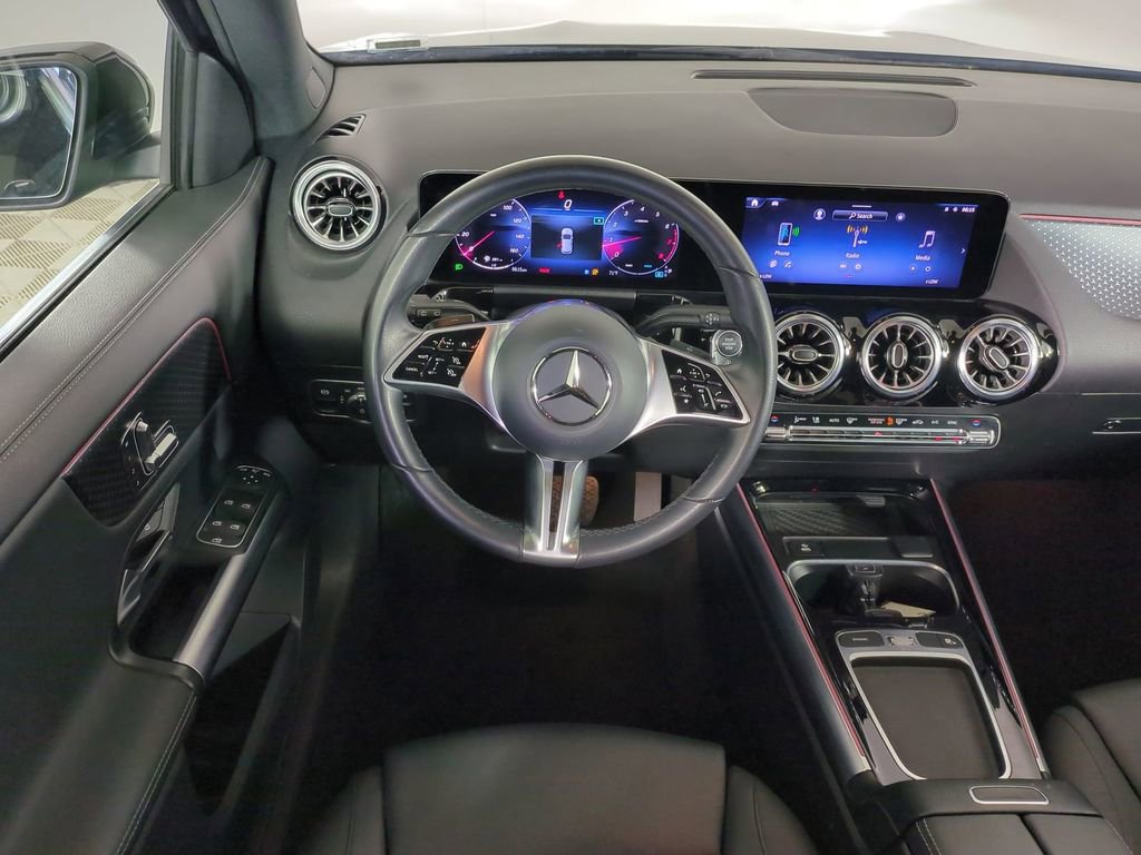 Used 2025 Mercedes-Benz GLA 250 image 19