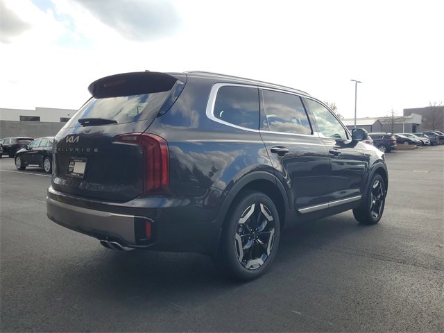 New 2025 Kia Telluride S image 4